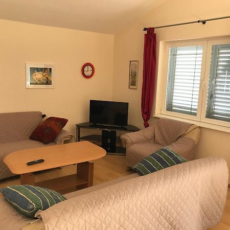 Apartment Pero Murter Exteriör bild
