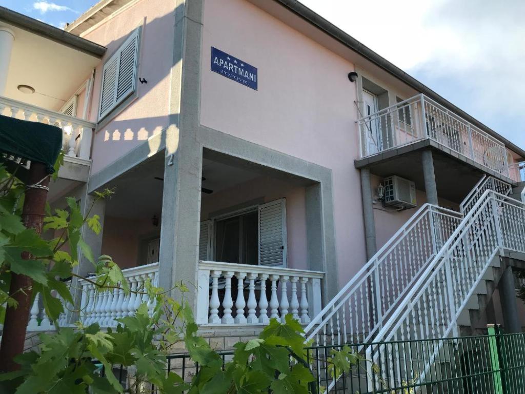 Apartment Pero Murter Exteriör bild